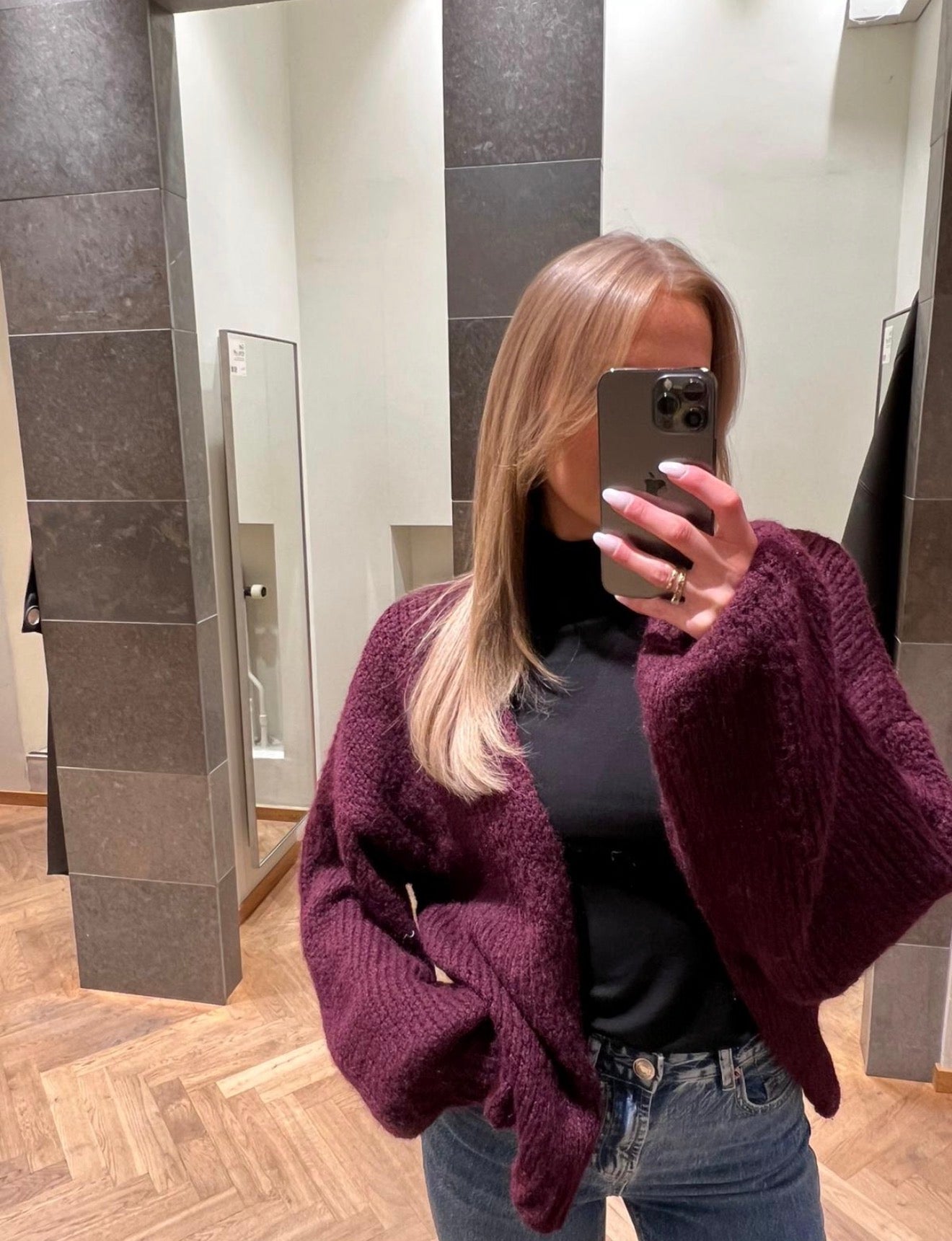 VMMAYBE Knit Cardigan - Winetasting